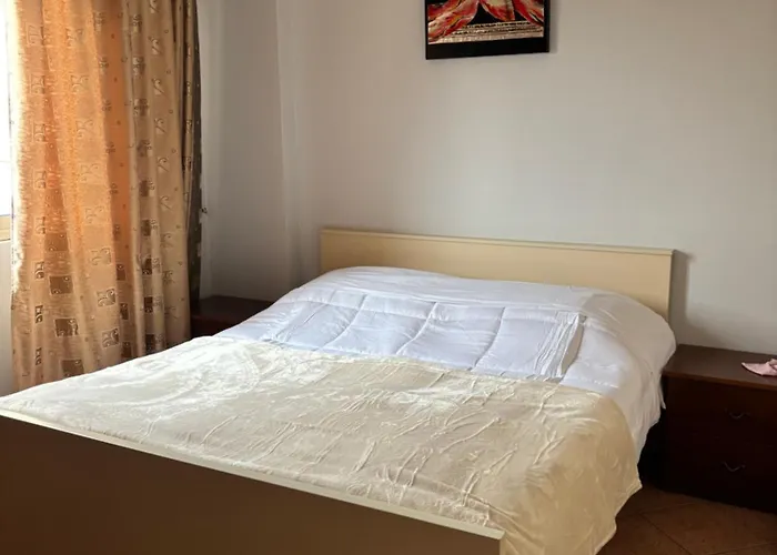 Urban Tirana,free-wi-fi * Tirana